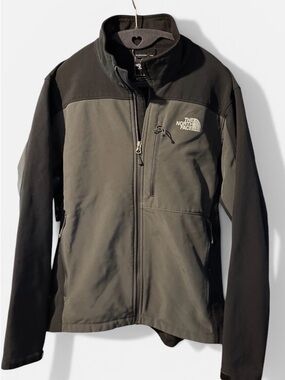 The North Face Men's Two-Tone Softshell Jacket - Black & Gray